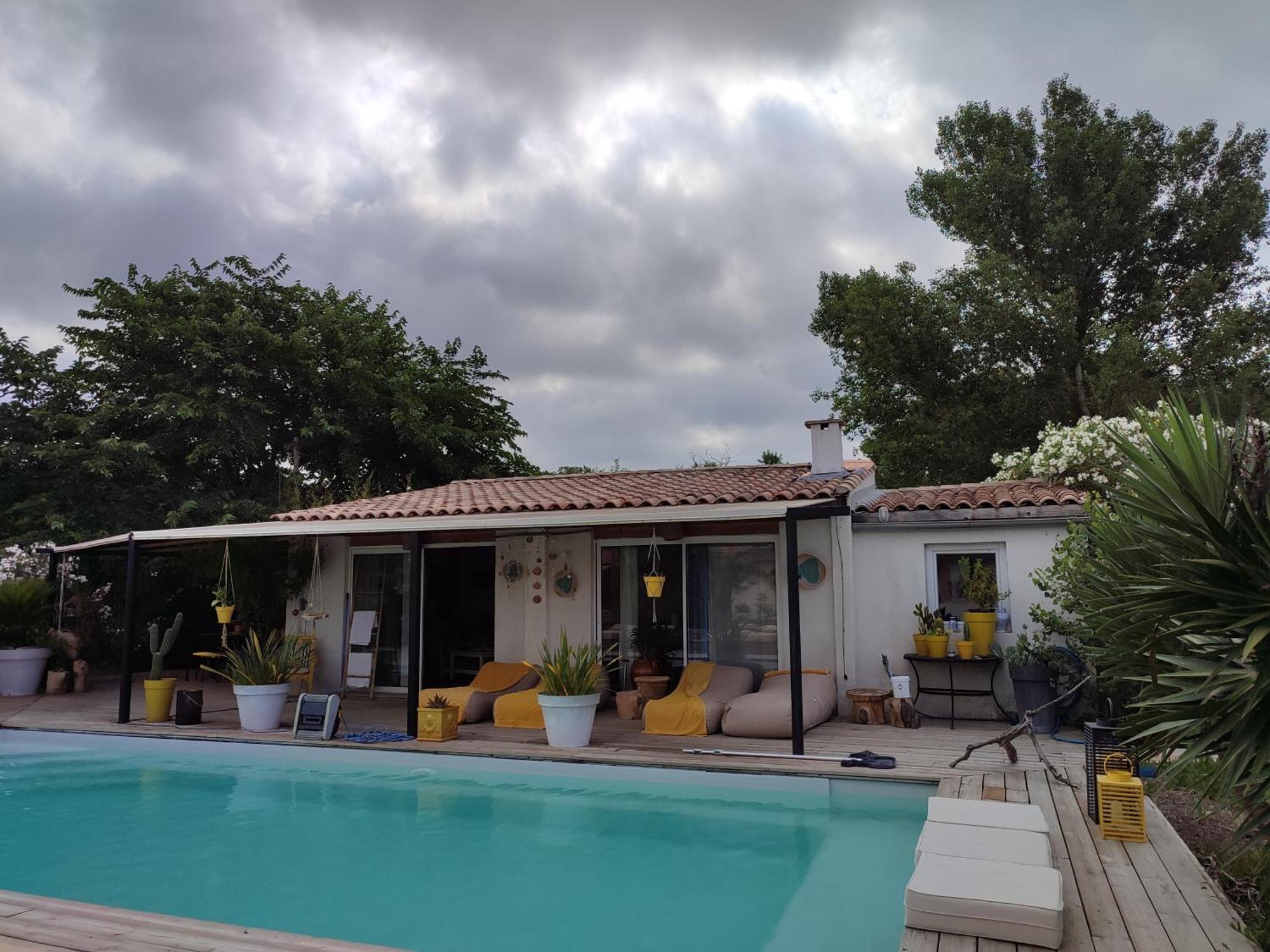 B&B La Terre Brulee Aigues-Mortes Exterior foto