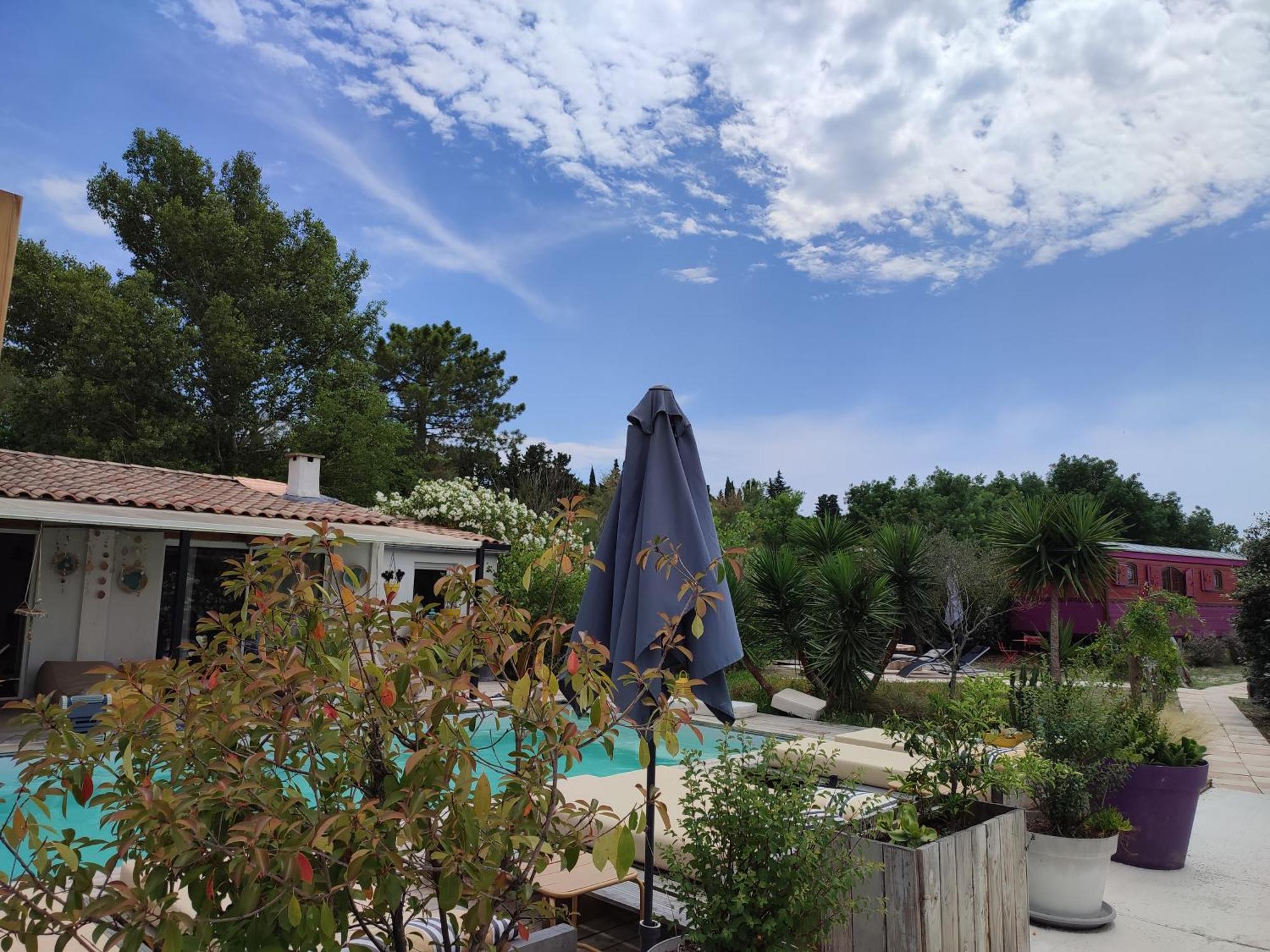 B&B La Terre Brulee Aigues-Mortes Exterior foto